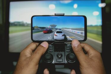 YouTubeショート完全攻略！初心者でも簡単に作れる60秒動画の魅力と収益化のコツ
